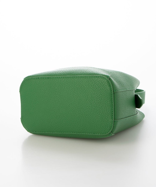 cache cache（カシュ カシュ）の「カシュカシュ cachecache / シボ合皮ミニバゲットバッグ（ショルダーバッグ・レディース・ブラック/シルバー/グリーン/ベージュ系その他・FREE）」の17枚目の写真