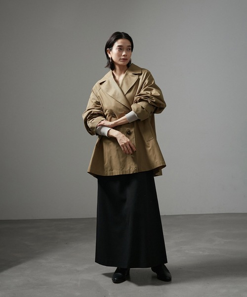 SALON adam et rope'(サロン アダム エ ロペ)の「【WEB限定】ショートトレンチジャケット(トレンチコート・レディース・キャメル/チャコールグレー・FREE)」の7枚目の写真