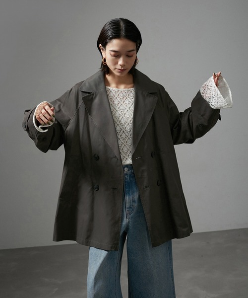 SALON adam et rope'(サロン アダム エ ロペ)の「【WEB限定】ショートトレンチジャケット(トレンチコート・レディース・キャメル/チャコールグレー・FREE)」の11枚目の写真