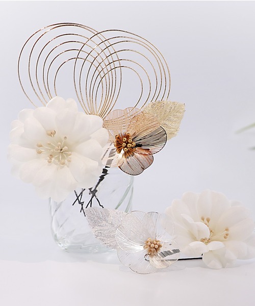 るか様お取引中⭐024⭐　❣️２点目から100円引❣️　花　キラキラ　ヘアゴム るか様お取引中⭐024⭐ ❣️2点目から引❣️