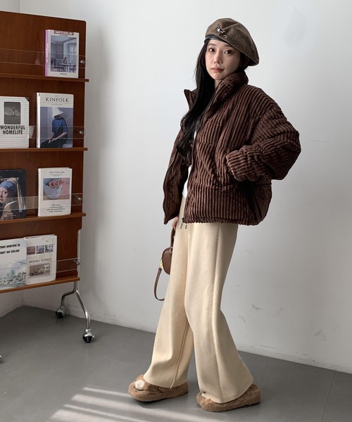 ARCADE(アーケード)の「コーデュロイ 中綿入り ダウン風ジャケット/オーバーサイズ ショート丈 -ARCADE Limited Line-(ダウンジャケット/コート・レディース・ブラウン/ピンク/ブルー/アイボリー/ブラック・S/M/L)」の22枚目の写真