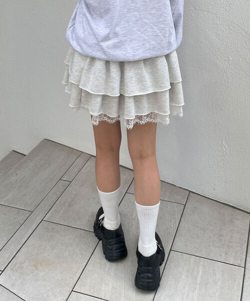 CIAOPANIC（チャオパニック）の「スウェットレースティアードミニスカート（スカート・レディース・アイボリー/チャコールグレー/グレー・ONE SIZE）」の17枚目の写真