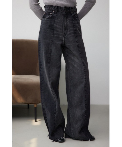 AZUL by moussy（アズールバイマウジー）の「AZUL DENIM 切替パターンワイドデニム（デニムパンツ・レディース・ブラック/ブルー・MEDIUM/SMALL）」の2枚目の写真