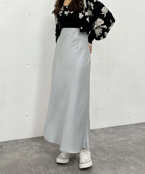archives（アルシーヴ）の「シャイニーナロースカート（スカート・レディース・グレー/アイボリー/ブラック・MEDIUM）」の19枚目の写真