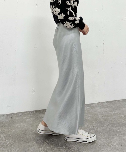 archives（アルシーヴ）の「シャイニーナロースカート（スカート・レディース・グレー/アイボリー/ブラック・MEDIUM）」の22枚目の写真