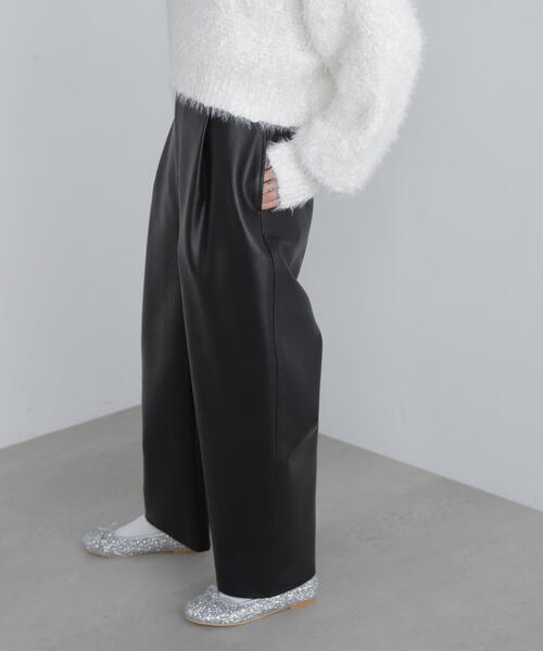 FREE'S MART（フリーズマート）の「◆合皮タックカーヴィーパンツ（その他パンツ・レディース・ブラウン/ブラック・SMALL/MEDIUM）」の10枚目の写真