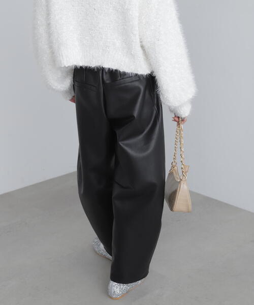 FREE'S MART（フリーズマート）の「◆合皮タックカーヴィーパンツ（その他パンツ・レディース・ブラウン/ブラック・SMALL/MEDIUM）」の11枚目の写真