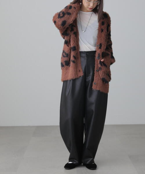 FREE'S MART（フリーズマート）の「◆合皮タックカーヴィーパンツ（その他パンツ・レディース・ブラウン/ブラック・SMALL/MEDIUM）」の17枚目の写真