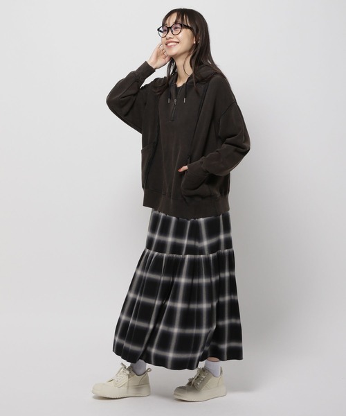 niko and（ニコアンド）の「スノーウォッシュジップパーカー