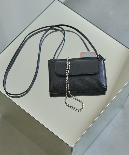 AMERICAN HOLIC(アメリカンホリック)の「ウォレットショルダーBAG(ショルダーバッグ・レディース・シルバー/ブラック・FREE)」の1枚目の写真