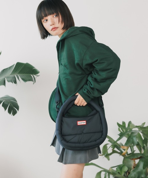 HUNTER（ハンター）の「HUNTER/ハンター FRAMED PUFFER MIDI HOBO 2Way フレイムド パファーミディホーボー（ショルダーバッグ・メンズ・ブラック・ONE SIZE）」の13枚目の写真