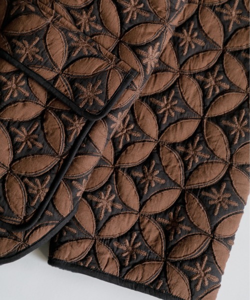 AMERICAN RAG CIE（アメリカンラグシー）の「LEIN キルトジャケット（ノーカラージャケット・レディース・ブラウン/サーモンピンク・FREE）」の11枚目の写真