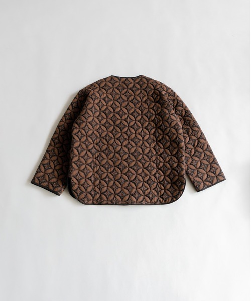 AMERICAN RAG CIE（アメリカンラグシー）の「LEIN キルトジャケット（ノーカラージャケット・レディース・ブラウン/サーモンピンク・FREE）」の21枚目の写真