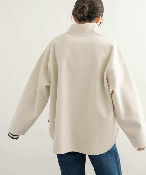 URBAN RESEARCH DOORS（アーバンリサーチドアーズ）の「『UR TECH』ハーフZIPプルオーバー（Tシャツ/カットソー・レディース・チャコールグレー/アイボリー・MEDIUM）」の14枚目の写真