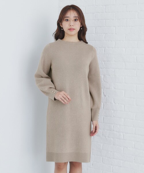 index（インデックス）の「◆《5color》ブローチ付き 畦編みニットワンピース【洗濯機洗い可】（ワンピース・レディース・ブラック系7/ベージュ/ネイビー/ライトグレー/サックスブルー系7・00）」の6枚目の写真