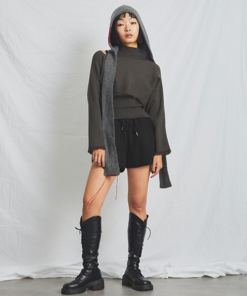 uyu.（ウユ）の「ロングイヤーフラップニットキャップマフラー（ニットキャップ/ビーニー・レディース・レッド/ブラック/アイボリー/グレー・FREE）」の22枚目の写真