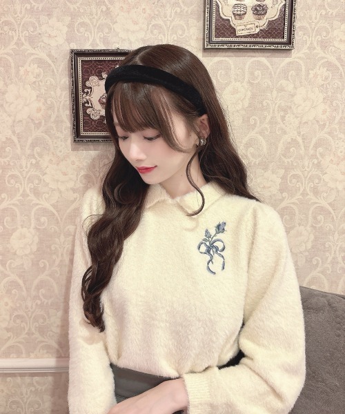 an another angelus（アンアナザーアンジェラス）の「リボンローズ刺繍フェザーニットプルオーバー/ananotherangelus（ニット/セーター・レディース・グレー×ピンク/アイボリー・FREE）」の8枚目の写真