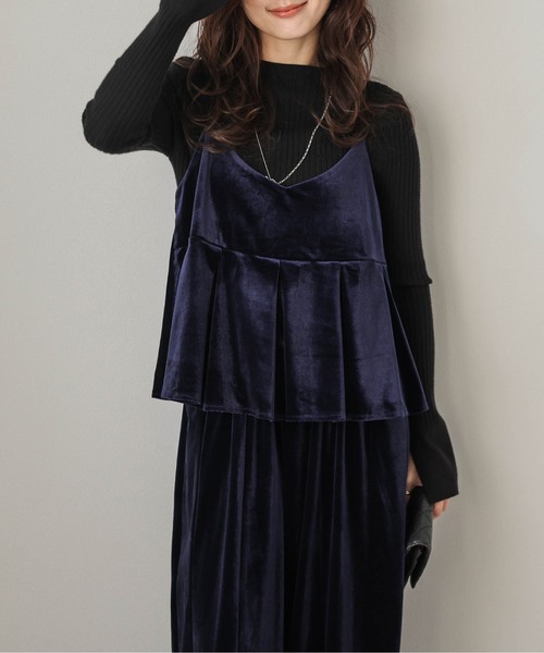 AMELY（エミリー）の「ベロアキャミソール＆ワイドパンツ セットアップ（セットアップ・レディース・ネイビー/ブラウン/ブラック・フリー）」の16枚目の写真