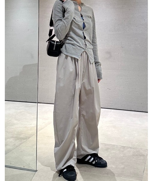 emmi（エミ）の「【emmi atelier】サテンパンツ（その他パンツ