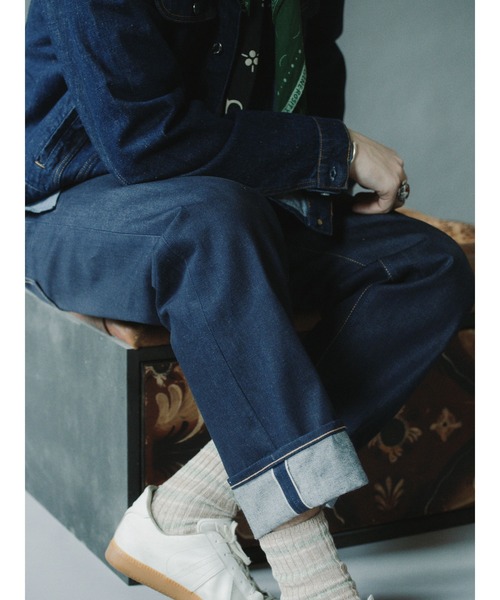 Nudie Jeans（ヌーディージーンズ）の「Tuff Tony Dry Twilight Selvage タフトニー ワイドシルエット（デニムパンツ・メンズ・ノンウォッシュ・28inch/29inch/30inch/31inch/32inch/33inch/34inch）」の2枚目の写真