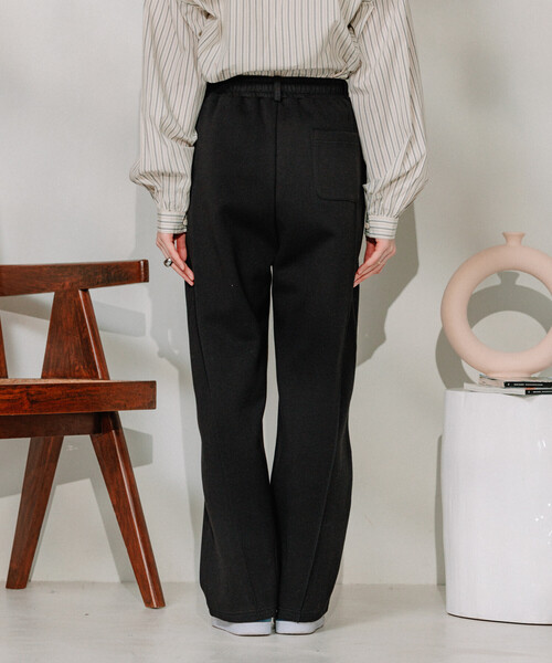 FREAK'S STORE（フリークスストア）の「ボンディングカーブワイド スウェットパンツ（スウェットパンツ・レディース・オフホワイト/レッド/ライトグレー/ブラック・ﾌﾘ-）」の6枚目の写真