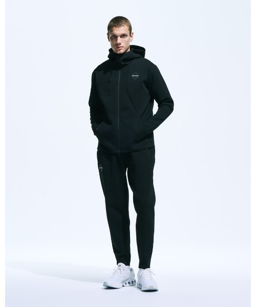 TECH KNIT HOODIE（パーカー）｜F.C.Real Bristol（エフシーレアル