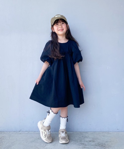 TARKER（ターカー）の「バルーン袖ワンピース（ワンピース・キッズ・ブラック/オレンジ・90/100/110/120/130/140/150）」の20枚目の写真