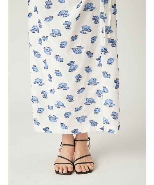 FRAY I.D(フレイアイディー)の「ジャガードパフストレートワンピース(ワンピース・レディース・ブラック/ホワイト/ベージュ・0/1)」の14枚目の写真