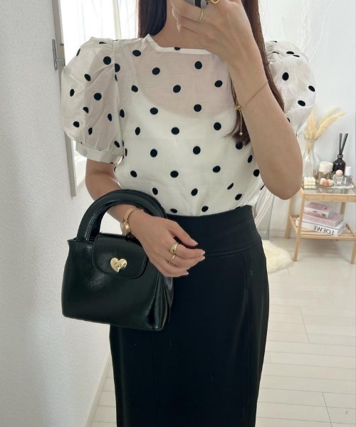 aquagarage（アクアガレージ）の「ドット柄パフスリーブシアーブラウス（シャツ/ブラウス・レディース・ホワイト/ブラック/カーキ・M/L）」の13枚目の写真