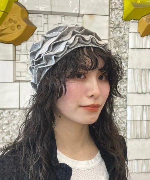 Ray BEAMS（レイビームス）の「フリル ニット ビーニー（ニットキャップ/ビーニー・レディース・ナチュラル/グレー・ONE SIZE）」の2枚目の写真