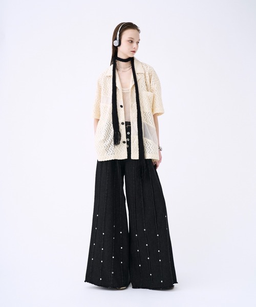 パンツ seyto seyto（セイト）の「Studs pin stripe wide flare denim pants