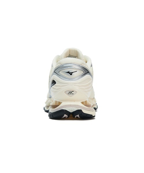 MIZUNO(ミズノ )の「MIZUNO WAVE PROPHECY LS(ミズノ ウエーブプロフェシーLS)(スニーカー・メンズ・ホワイト系・28.5cm/29cm/25.5cm/26cm/26.5cm/27cm/27.5cm/28cm/24.5cm/25cm/23cm/23.5cm/24cm/30cm)」の7枚目の写真