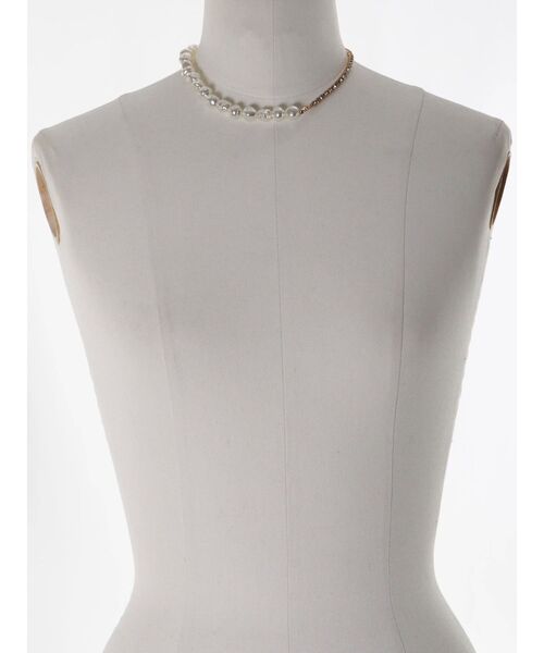 LAGUNAMOON（ラグナムーン）の「LADYフェイクパールビジューショートネックレス（ネックレス・レディース・アイボリー・FREE）」の12枚目の写真