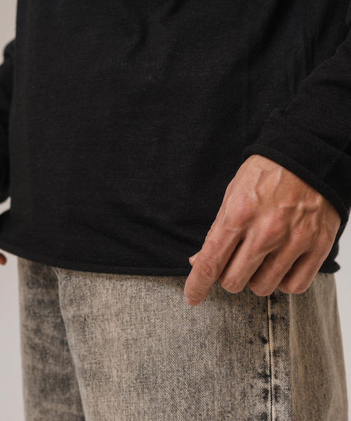 EDIFICE（エディフィス）の「E.14ゲージ ルーズネック ニット（ニット/セーター・メンズ・パープル/ベージュ/ブラック/ブルー系その他・LARGE/MEDIUM）」の16枚目の写真