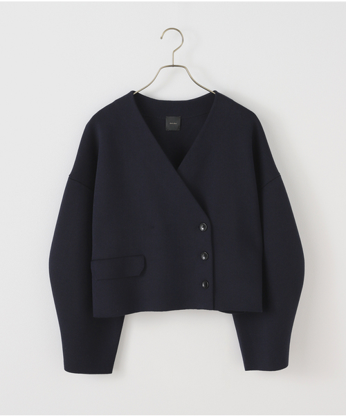 Spick & Span(スピックアンドスパン)の「Vネックニットジャケット(カーディガン/ボレロ・レディース・ネイビー/ホワイト・FREE)」の11枚目の写真