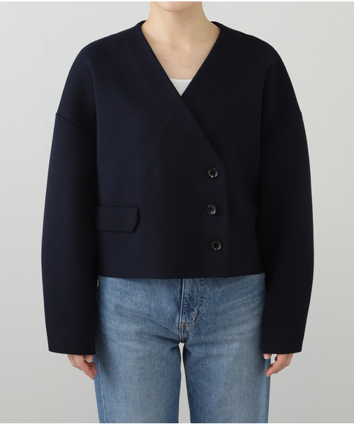 Spick & Span(スピックアンドスパン)の「Vネックニットジャケット(カーディガン/ボレロ・レディース・ネイビー/ホワイト・FREE)」の8枚目の写真