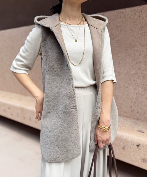 RIVE DROITE(リヴドロワ)の「【全骨格着やせ】2wayテレコTシャツ(Tシャツ/カットソー・レディース・グレー/ブラック/ライトベージュ/ブラウン/オフホワイト・FREE)」の13枚目の写真