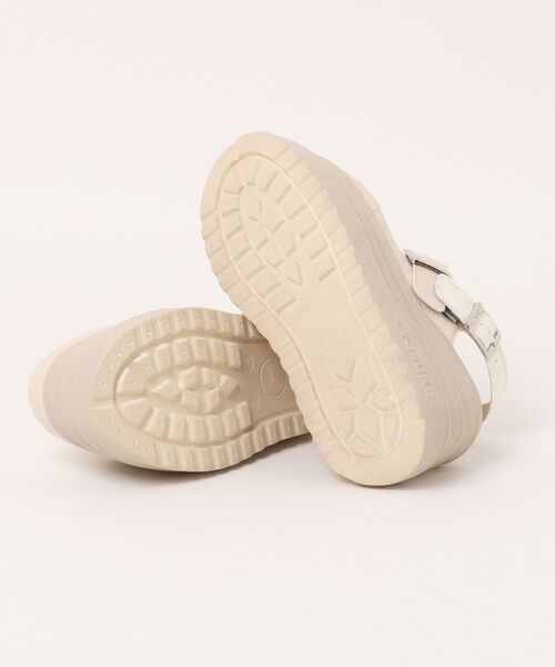 YOSUKE(ヨースケ)の「「YOSUKE/ヨースケ」厚底バックベルトサボサンダル(サンダル・レディース・グリーン系その他/ブラック/アイボリー/ホワイト・22.5/23/23.5/24/24.5/25)」の6枚目の写真