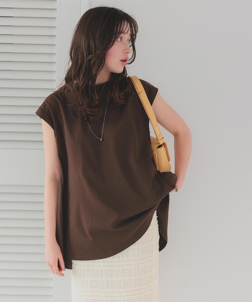 titivate(ティティベイト)の「汗染み防止バックフレアTシャツ(Tシャツ/カットソー・レディース・ブラウン/ライトグリーン/ホワイト/チャコール/ブラック/ローズ・S/M)」の5枚目の写真