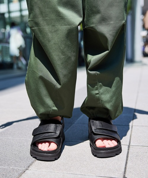 ENDER PRODUCTS（エンダープロダクツ）の「ハイシャークソールクロスベルトサンダル【ENDER PRODUCTS/エンダープロダクツ】（サンダル・メンズ・ブラック系その他3・M/L）」の4枚目の写真