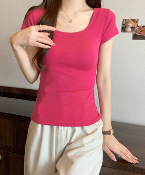 2ly2(トゥーリートゥー)の「選べる豊富なカラー!シンプル&ベーシックTシャツ(Tシャツ/カットソー・レディース・ホワイト/ライトブルー/ブラック/ダークグリーン/ベージュ/パープル/ネイビー/ブラウン/グレー/カーキ/ピンク/ライム/イエロー/グリーン/ダークグレー/ミント/ボルドー/モカ/グレー系その他/ピンク系その他/ライトピンク/ライトベージュ/テラコッタ・FREE)」の20枚目の写真