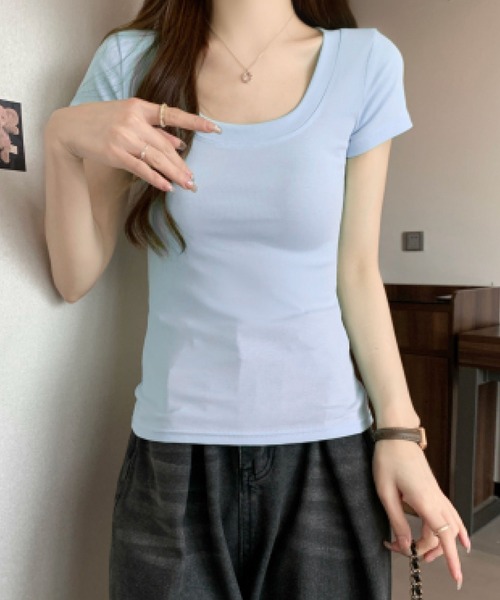 2ly2(トゥーリートゥー)の「選べる豊富なカラー!シンプル&ベーシックTシャツ(Tシャツ/カットソー・レディース・ホワイト/ライトブルー/ブラック/ダークグリーン/ベージュ/パープル/ネイビー/ブラウン/グレー/カーキ/ピンク/ライム/イエロー/グリーン/ダークグレー/ミント/ボルドー/モカ/グレー系その他/ピンク系その他/ライトピンク/ライトベージュ/テラコッタ・FREE)」の16枚目の写真