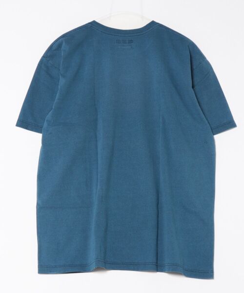BLUE BLUE(ブルーブルー)の「HT400 INDIGO BLUE BLUE BIGLOGO Tシャツ(Tシャツ/カットソー・メンズ・インディゴブルー・SMALL/MEDIUM/LARGE/X-LARGE)」の4枚目の写真