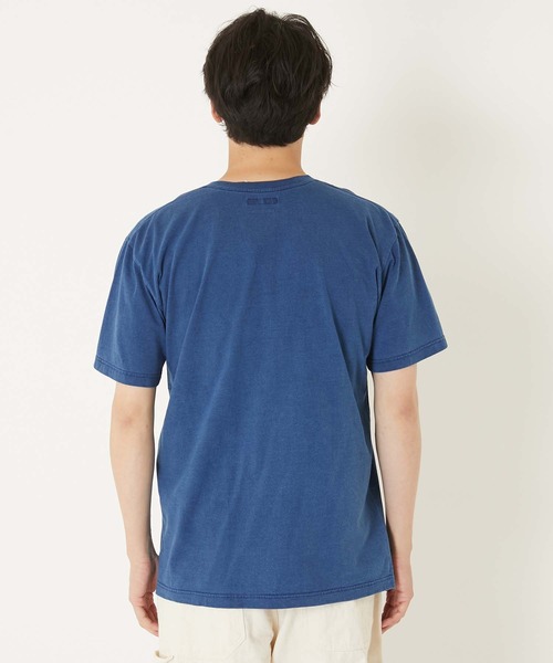 BLUE BLUE(ブルーブルー)の「HT400 INDIGO BLUE BLUE BIGLOGO Tシャツ(Tシャツ/カットソー・メンズ・インディゴブルー・SMALL/MEDIUM/LARGE/X-LARGE)」の6枚目の写真