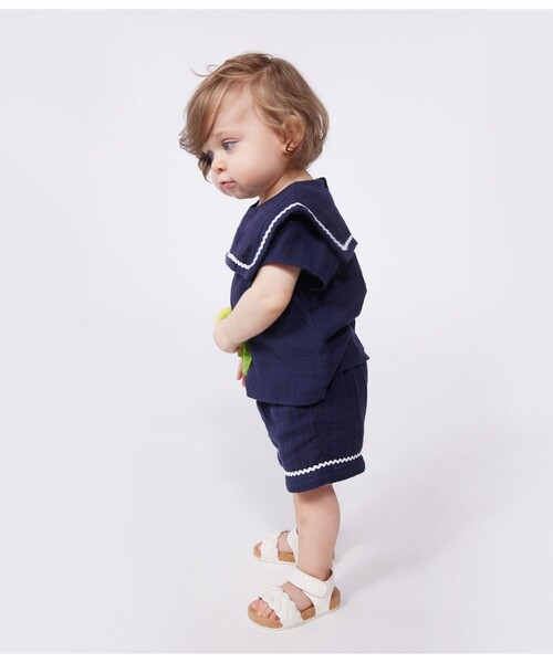PETIT BATEAU（プチバトー）の「ベビー２点セット（シャツ/ブラウス・キッズ・ネイビー・12MONTH/18MONTH/24MONTH/36MONTH）」の2枚目の写真