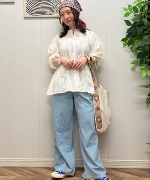 Right-on（ライトオン）の「【HONEYSUCKLE ROSE】レースプルオーバーブラウス（シャツ/ブラウス・レディース・グリーン/レッド/オフホワイト・M/L）」の5枚目の写真