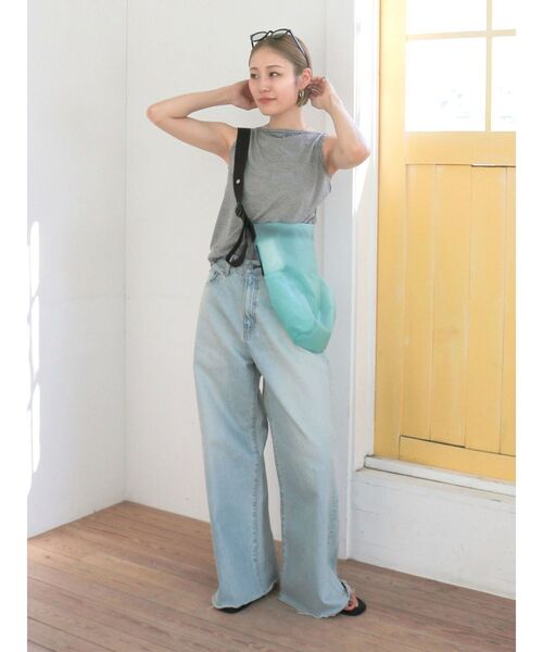 Ungrid(アングリッド)の「ショルダータックボックスシルエットタンクトップ(タンクトップ・レディース・その他1/ブラック/オフホワイト・FREE)」の13枚目の写真