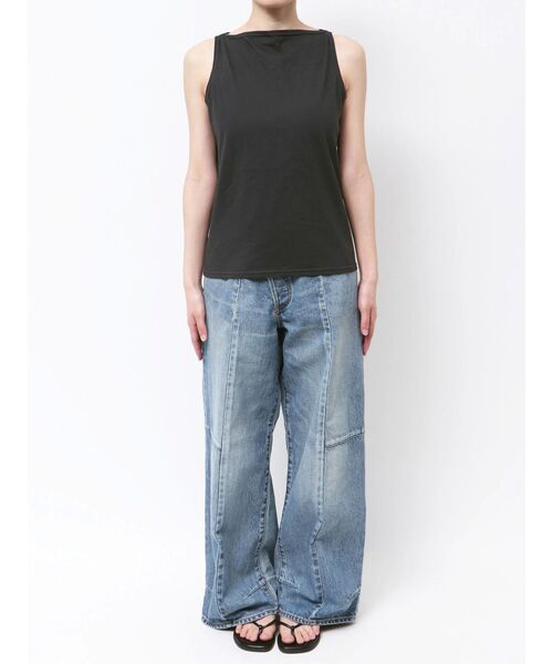 Ungrid(アングリッド)の「ショルダータックボックスシルエットタンクトップ(タンクトップ・レディース・その他1/ブラック/オフホワイト・FREE)」の21枚目の写真