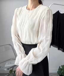 大人の装い◎きちんと感もプラスして。ラウンドネックシアーシフォンブラウス