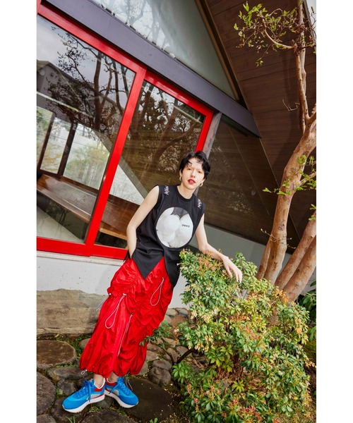OMMO(オーエムエムオー)の「BALLOON PHOTO TANK(Tシャツ/カットソー・レディース・ブラック/ホワイト・FREE)」の19枚目の写真